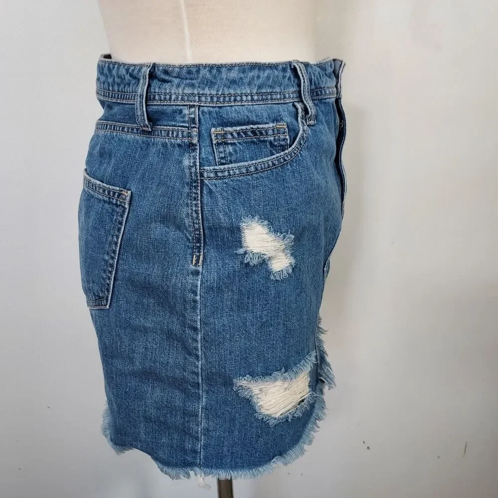 Cello Jeans Distressed Blue Denim Mini Skirt Raw Hem Size Large Destroyed - Picture 6 of 13